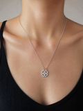 Collier trèfle porte-bonheur SYERA, pendentif réuni pavé de zircons